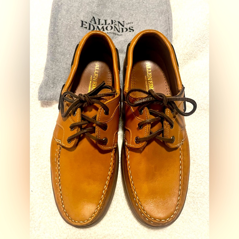 Allen Edmonds boat shoes EUC size 11 E